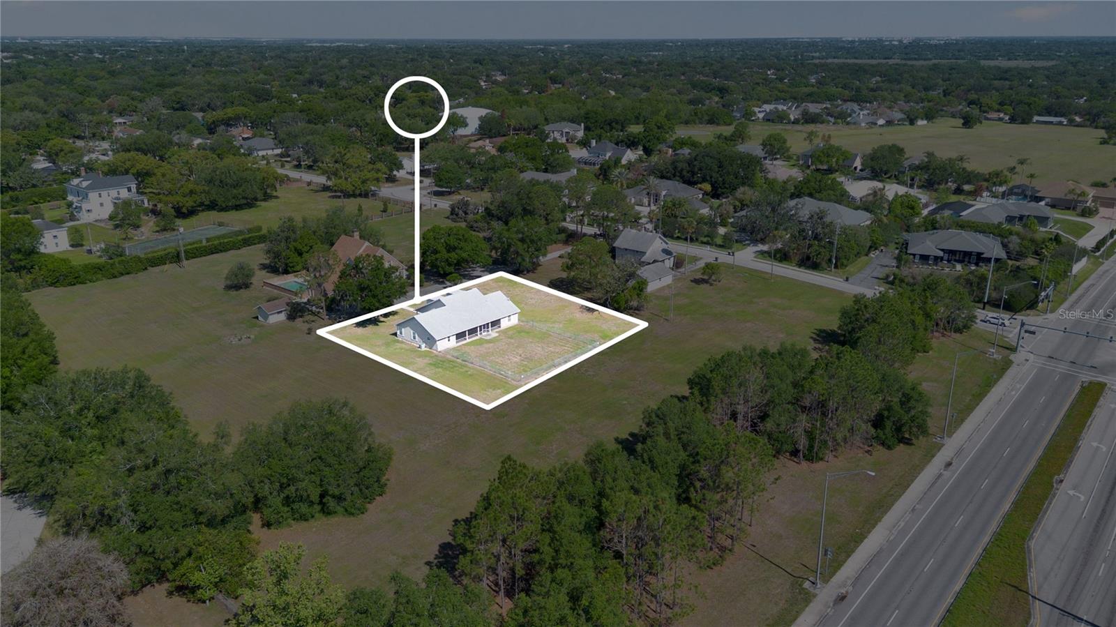 2105 CLUBHOUSE RD, LAKELAND, FL, 33813