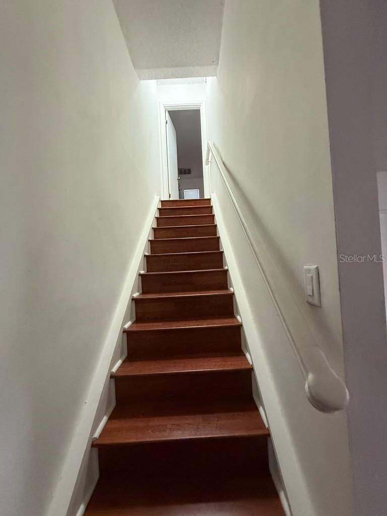 684 STRATFORD DR, DELAND, FL, 32724