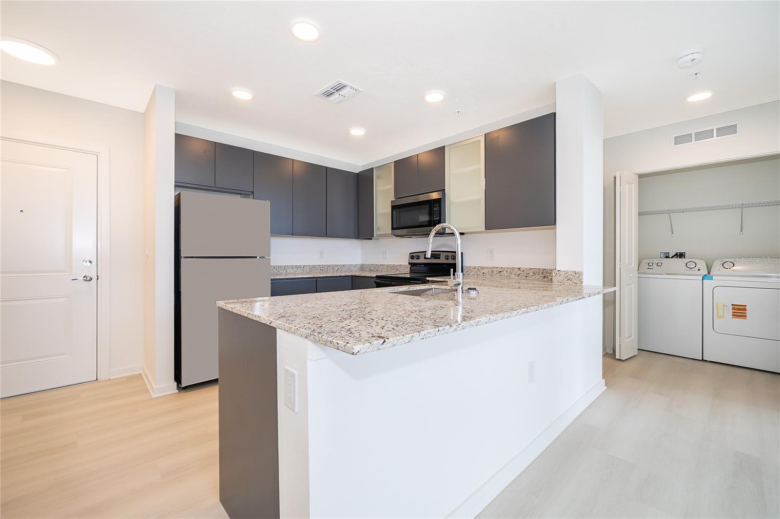 5579 MILLENIA PARK BLVD #521, ORLANDO, FL, 32839