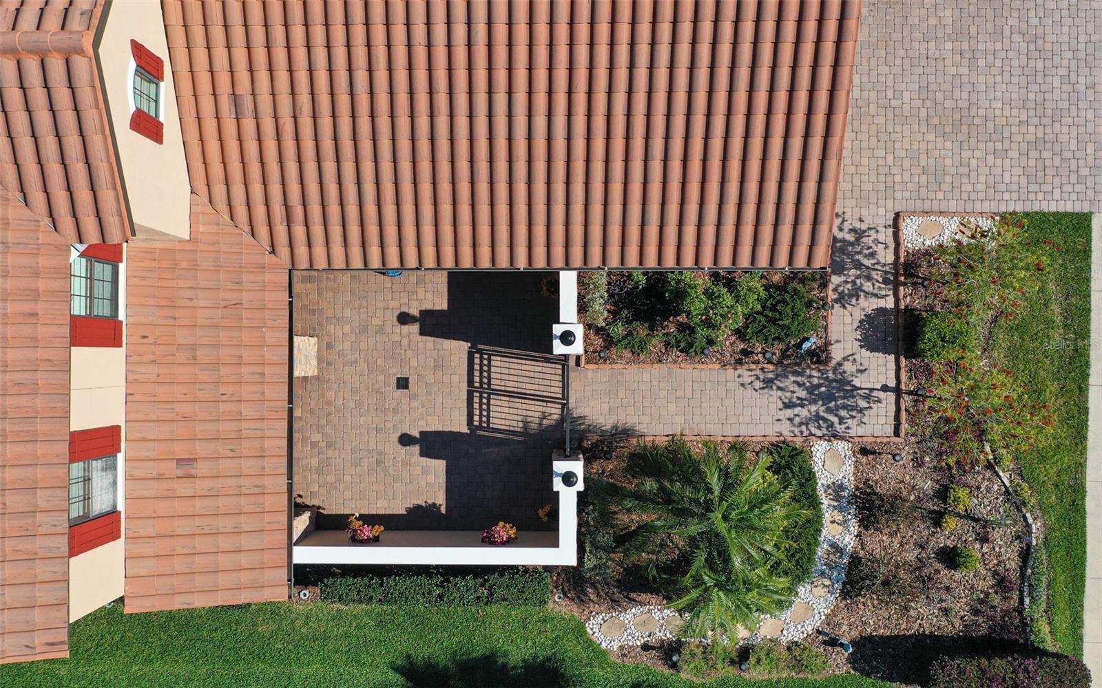 8530 GRAND ALBERATO RD, TAMPA, FL, 33647