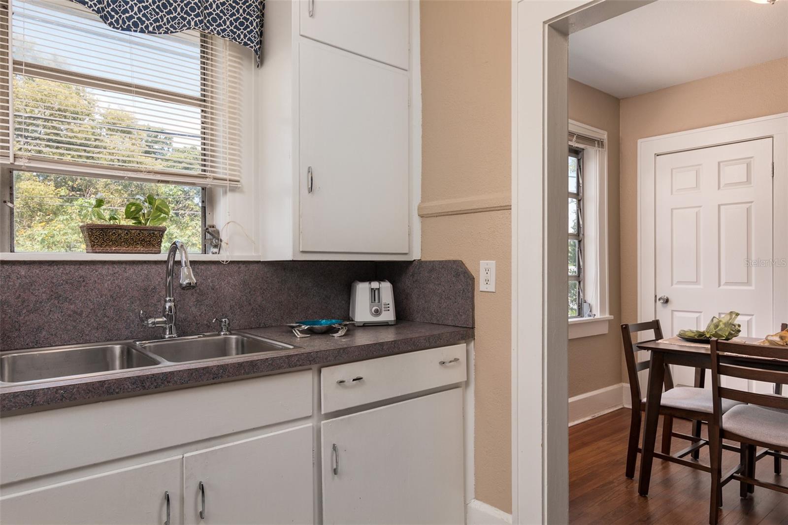 3655 N 1ST (UPPER UNIT) AVE, ST PETERSBURG, FL, 33713
