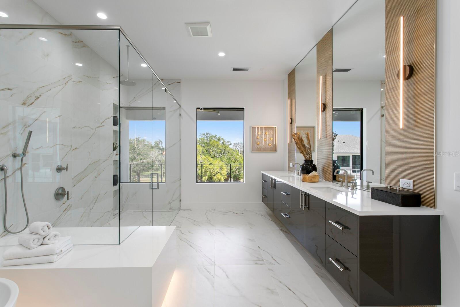 5023 W LEONA ST, TAMPA, FL, 33629