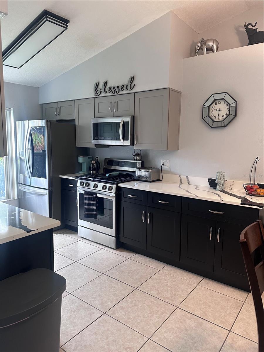 PRATHERS FOURTH ROYAL, ST PETERSBURG, FL, 33712