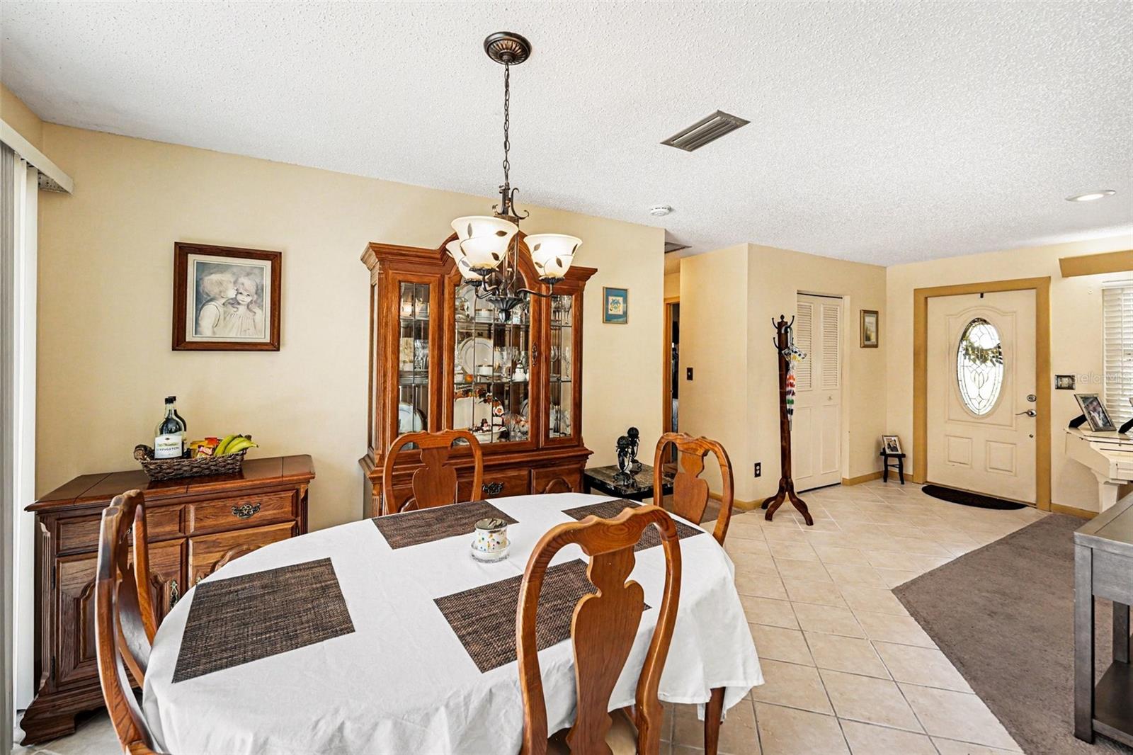 5923 DUNFRIES ST N, ST PETERSBURG, FL, 33709
