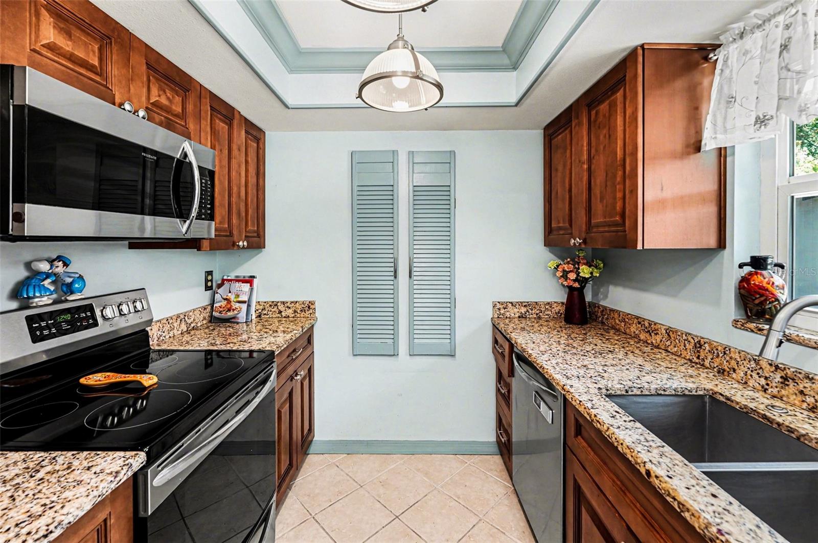 5923 DUNFRIES ST N, ST PETERSBURG, FL, 33709