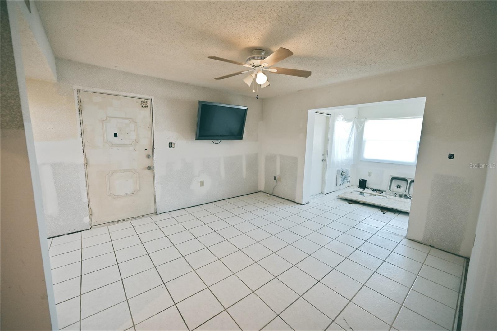 4600 MARINE PKWY #105, NEW PORT RICHEY, FL, 34652