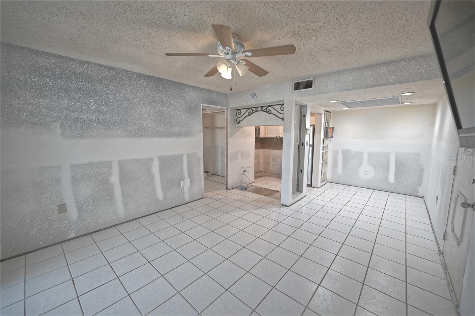 4600 MARINE PKWY #105, NEW PORT RICHEY, FL, 34652