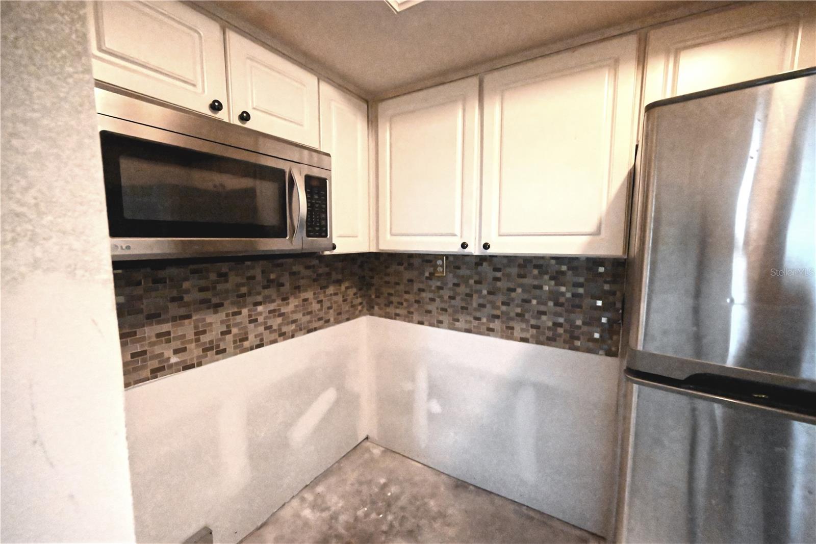 4600 MARINE PKWY #105, NEW PORT RICHEY, FL, 34652