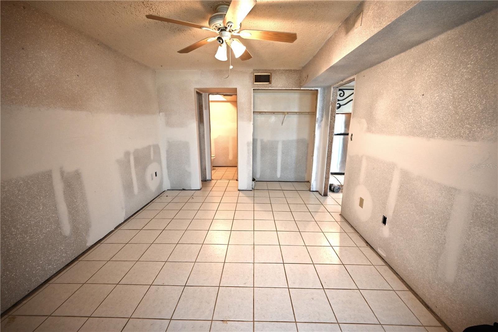 4600 MARINE PKWY #105, NEW PORT RICHEY, FL, 34652