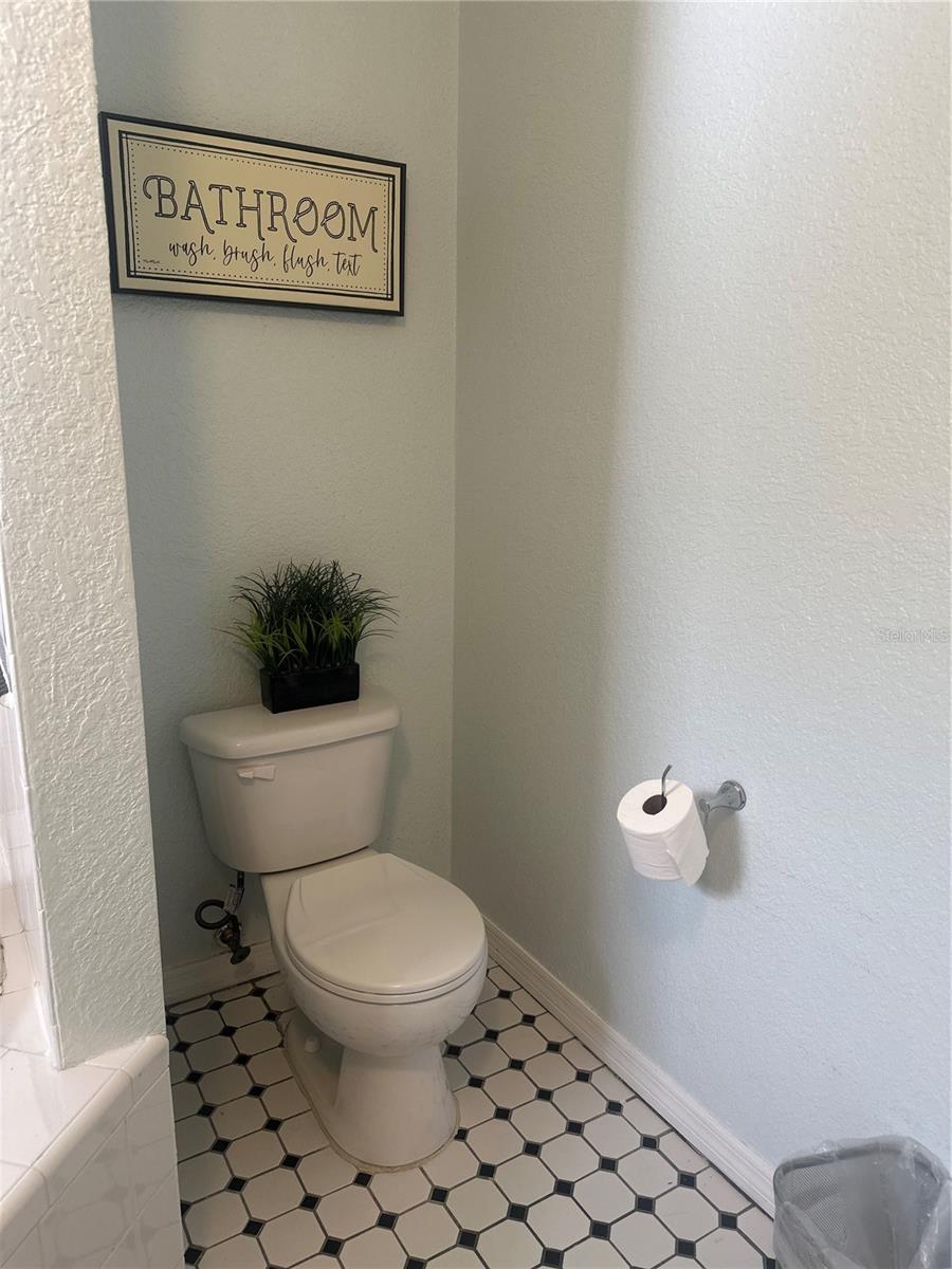 PRATHERS FOURTH ROYAL, ST PETERSBURG, FL, 33712