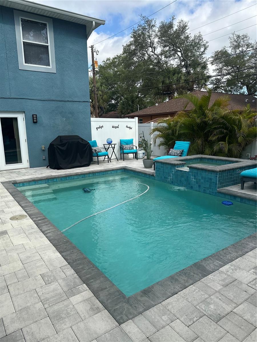 PRATHERS FOURTH ROYAL, ST PETERSBURG, FL, 33712