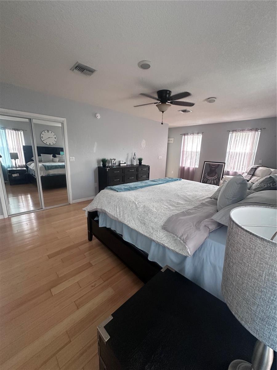 PRATHERS FOURTH ROYAL, ST PETERSBURG, FL, 33712