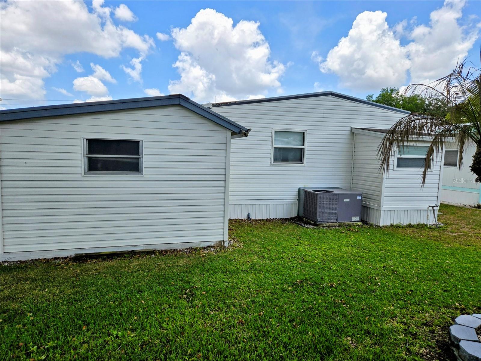 6326 FRIENDSHIP LN, ZEPHYRHILLS, FL, 33542