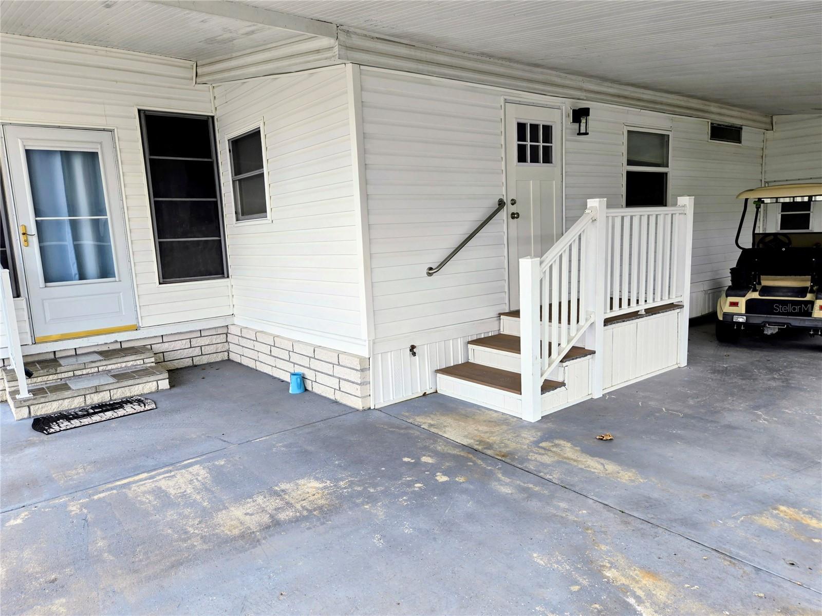 6326 FRIENDSHIP LN, ZEPHYRHILLS, FL, 33542