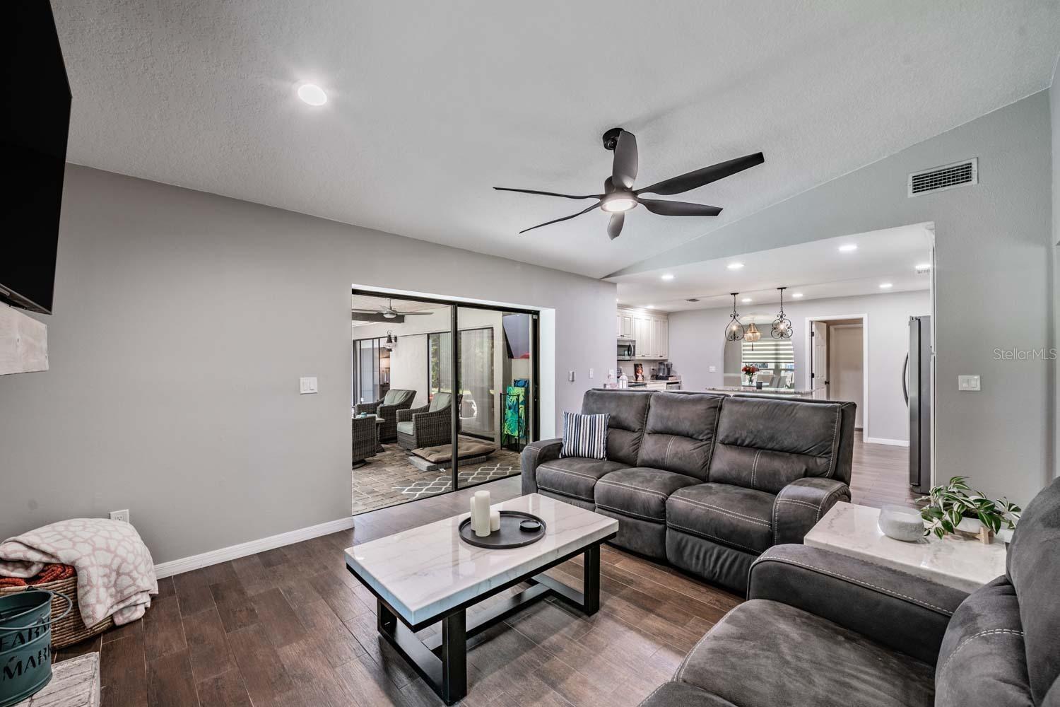 4218 SUMMERDALE DR, TAMPA, FL, 33624