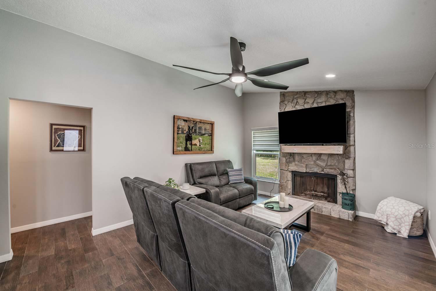 4218 SUMMERDALE DR, TAMPA, FL, 33624