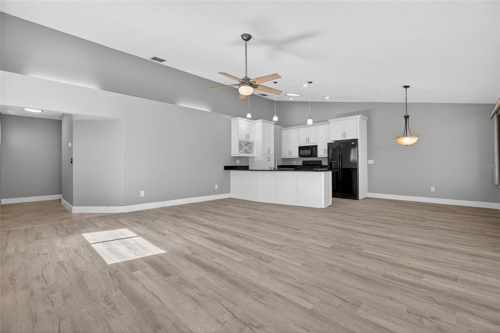 14617 LORIDAWN DR #8, SEMINOLE, FL, 33776