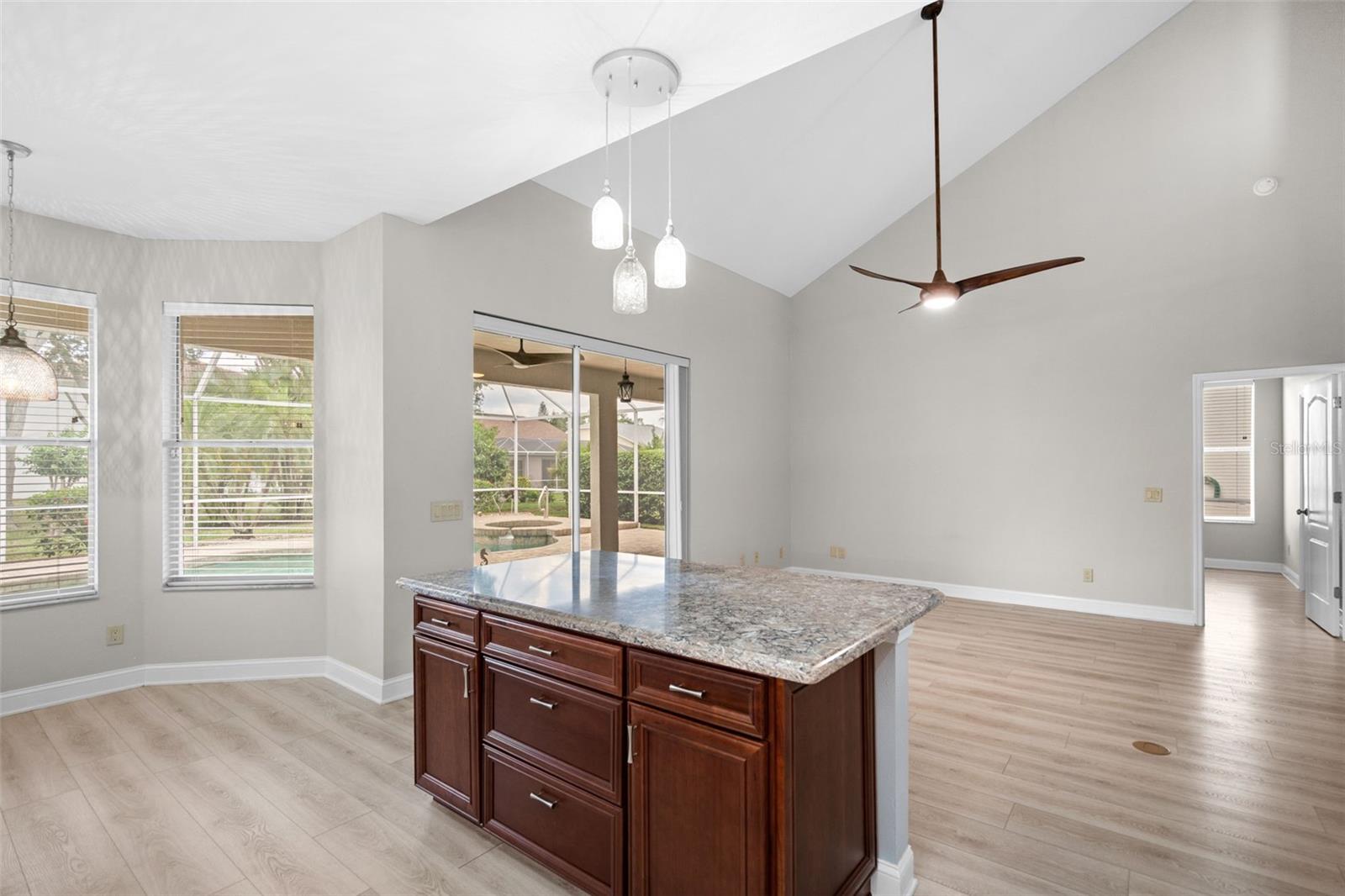 4042 WESTBOURNE CIR, SARASOTA, FL, 34238