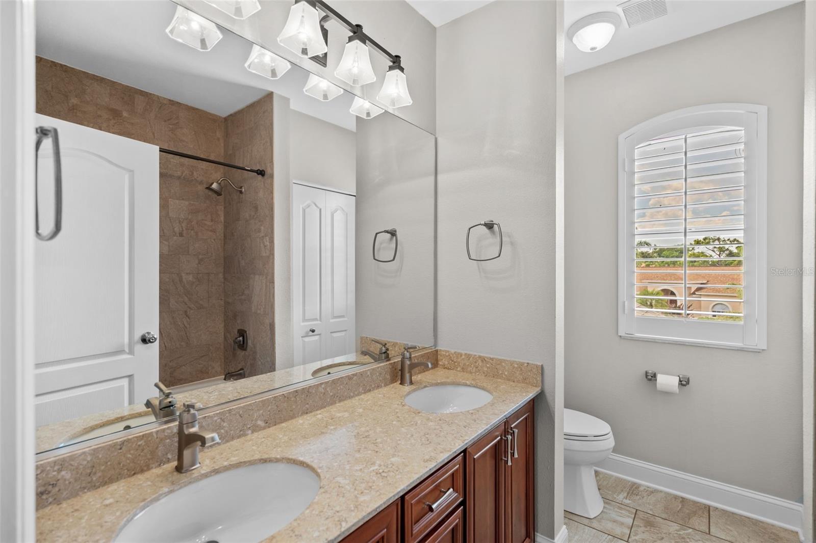 4042 WESTBOURNE CIR, SARASOTA, FL, 34238