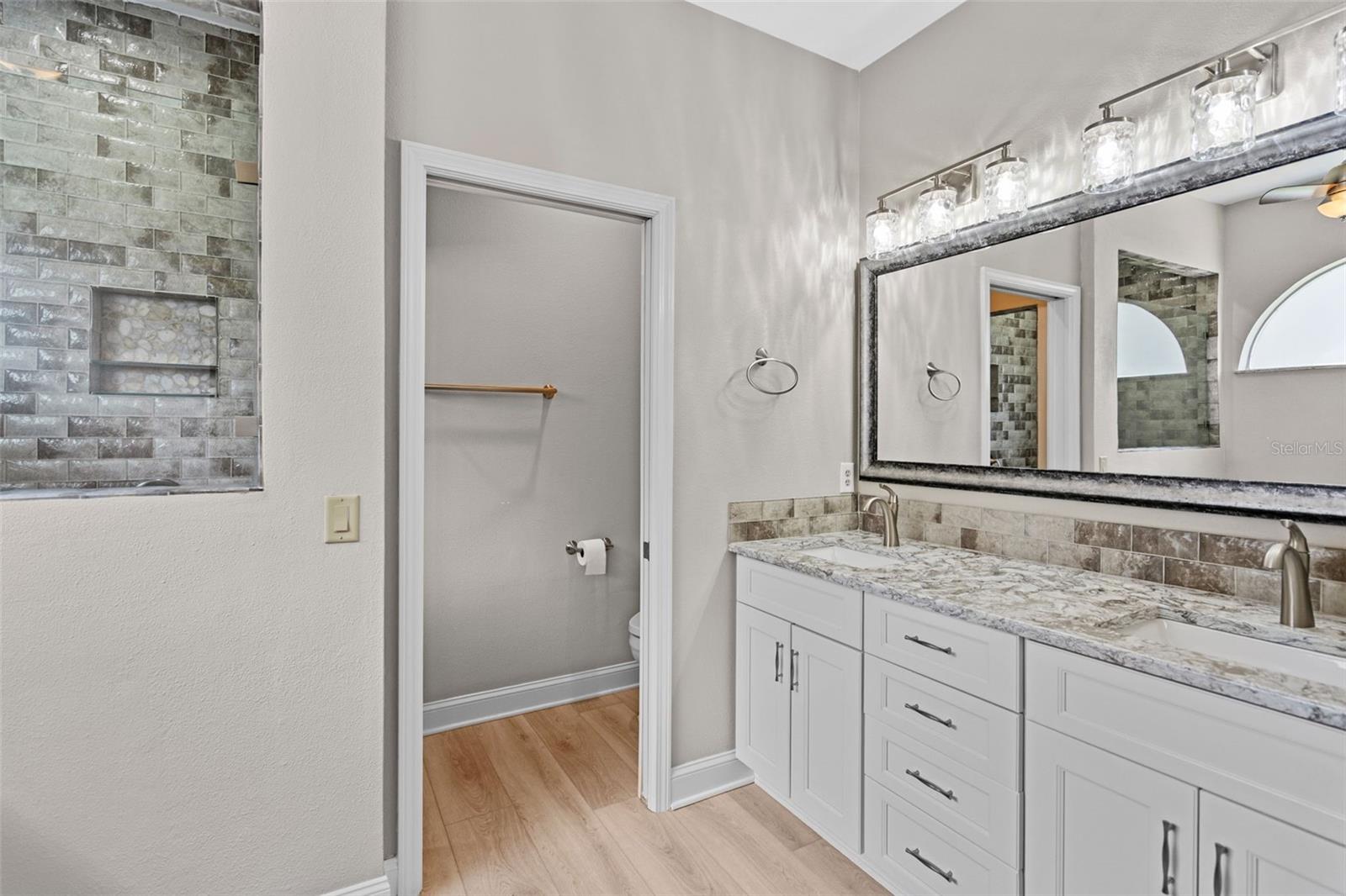 4042 WESTBOURNE CIR, SARASOTA, FL, 34238