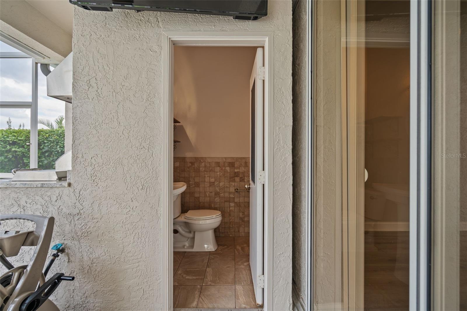 4042 WESTBOURNE CIR, SARASOTA, FL, 34238