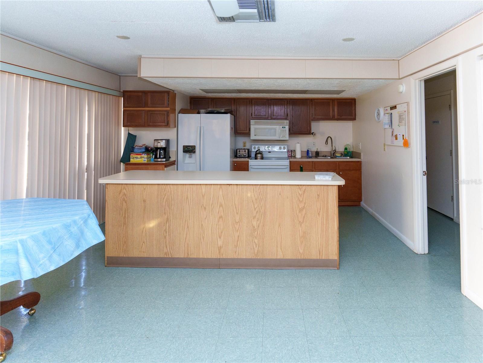 9510 HARBOR GREENS WAY #207, SEMINOLE, FL, 33776