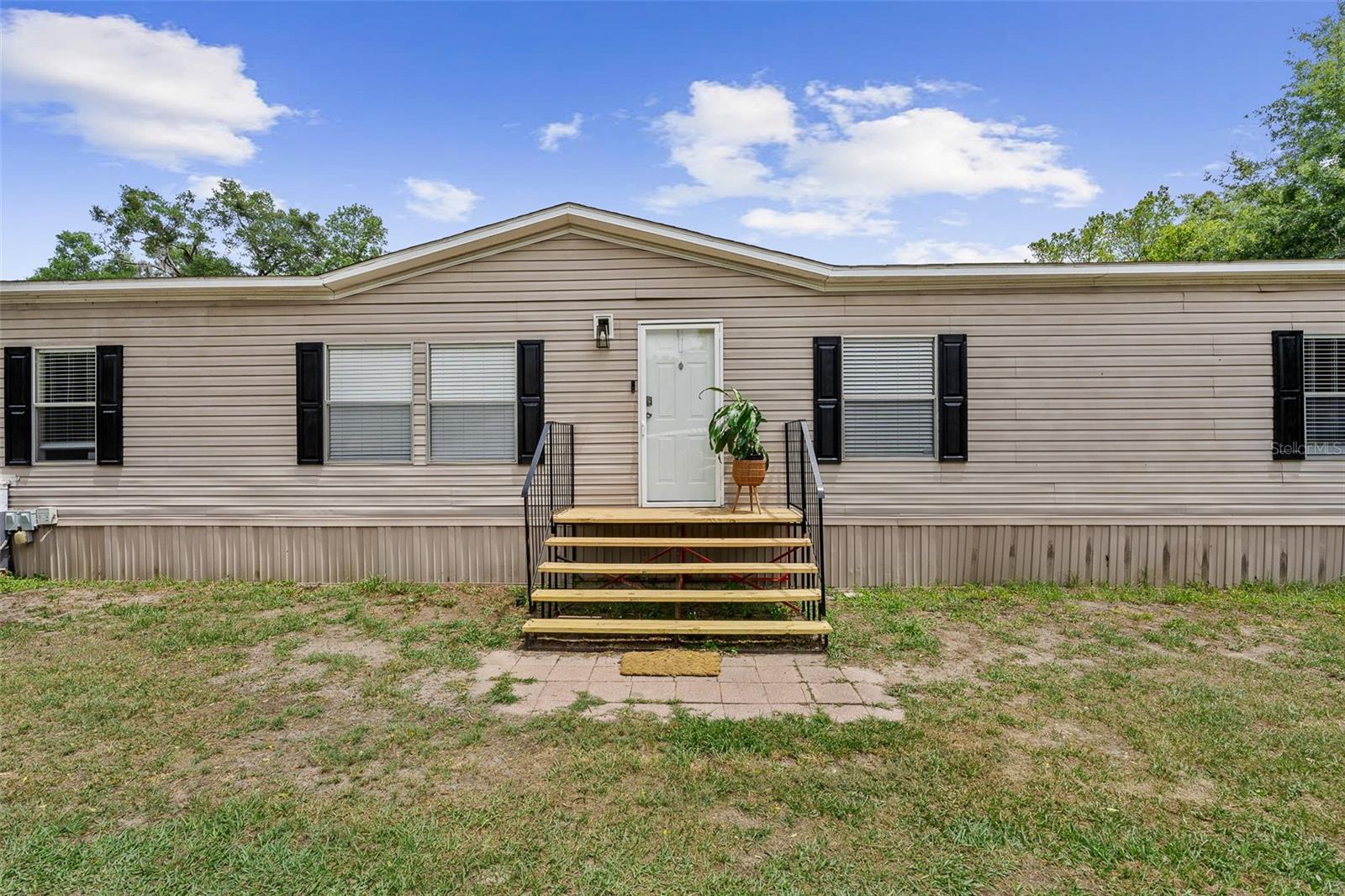 3511 S PALM AVE, PALATKA, FL, 32177