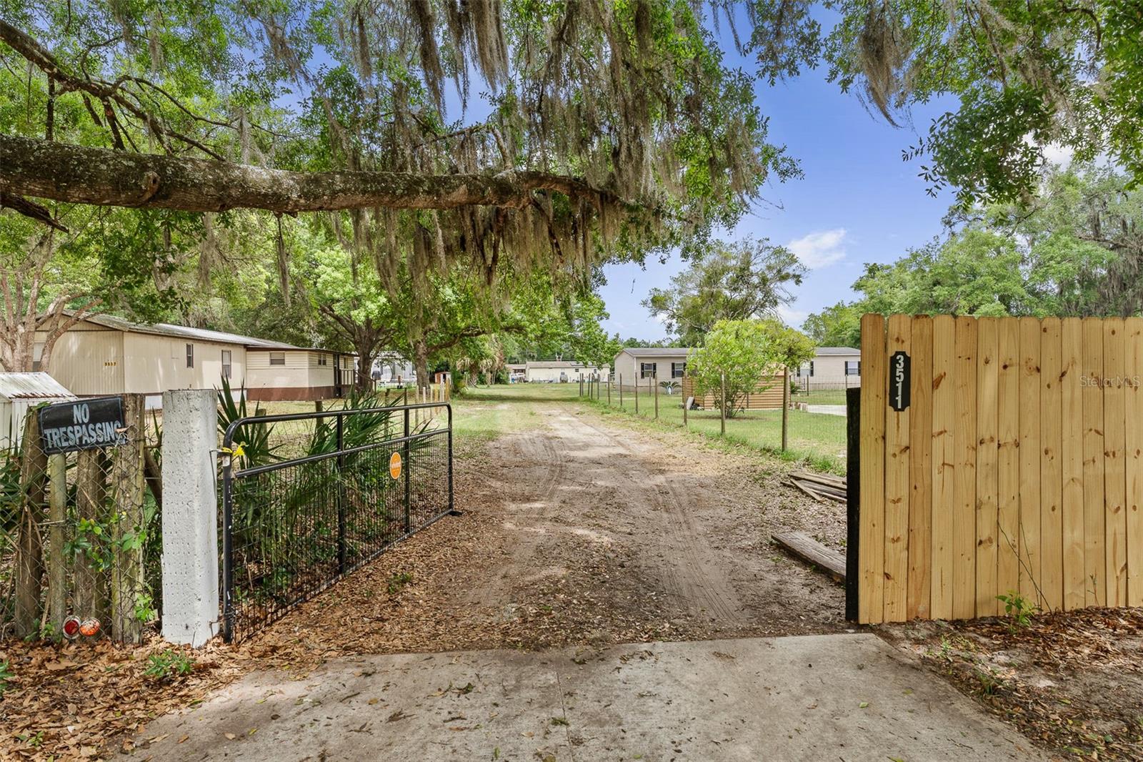 3511 S PALM AVE, PALATKA, FL, 32177