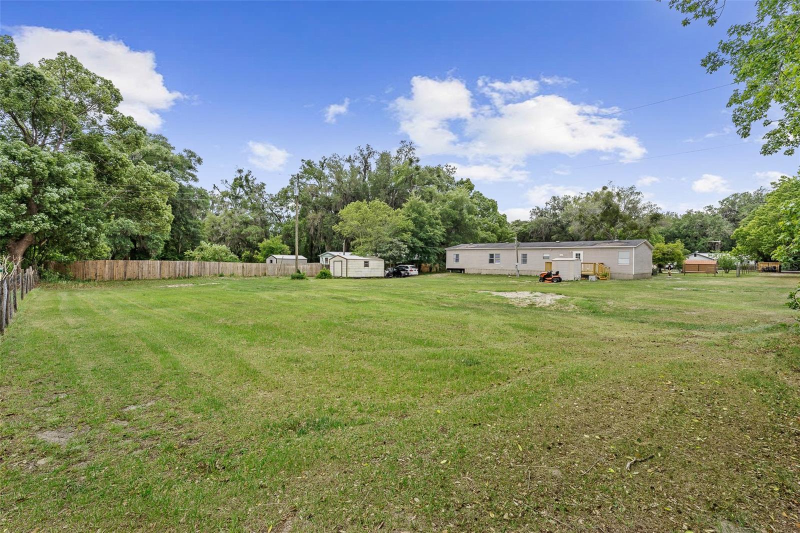 3511 S PALM AVE, PALATKA, FL, 32177