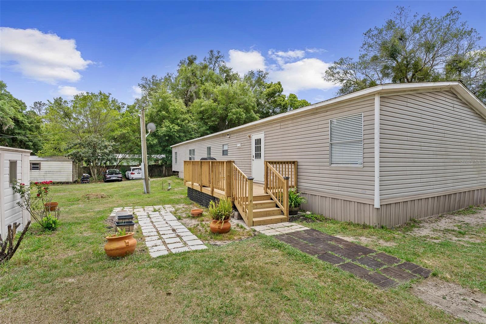 3511 S PALM AVE, PALATKA, FL, 32177