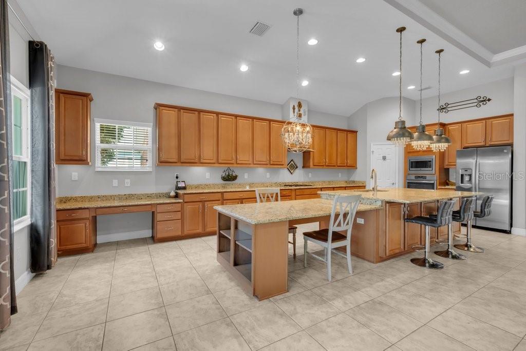 15409 STARLING CROSSING DR, LITHIA, FL, 33547