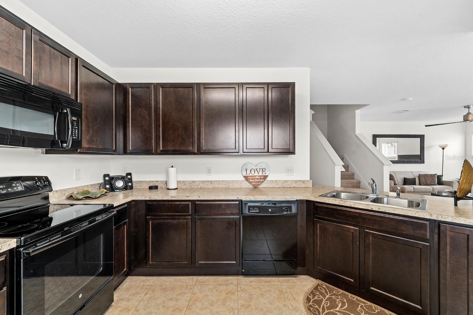 824 ASHENTREE DR, PLANT CITY, FL, 33563