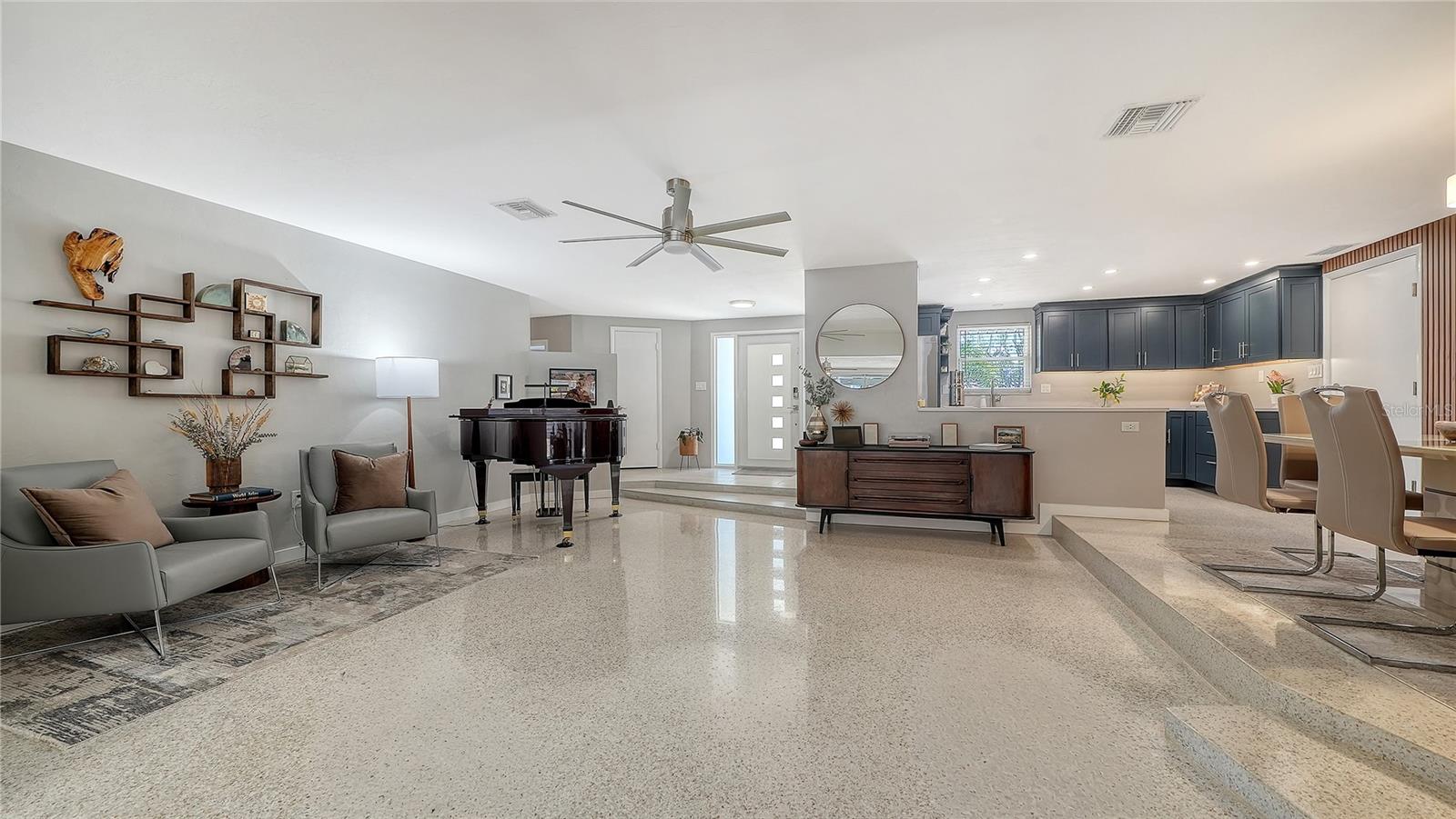 2614 CROTON AVE, SARASOTA, FL, 34239