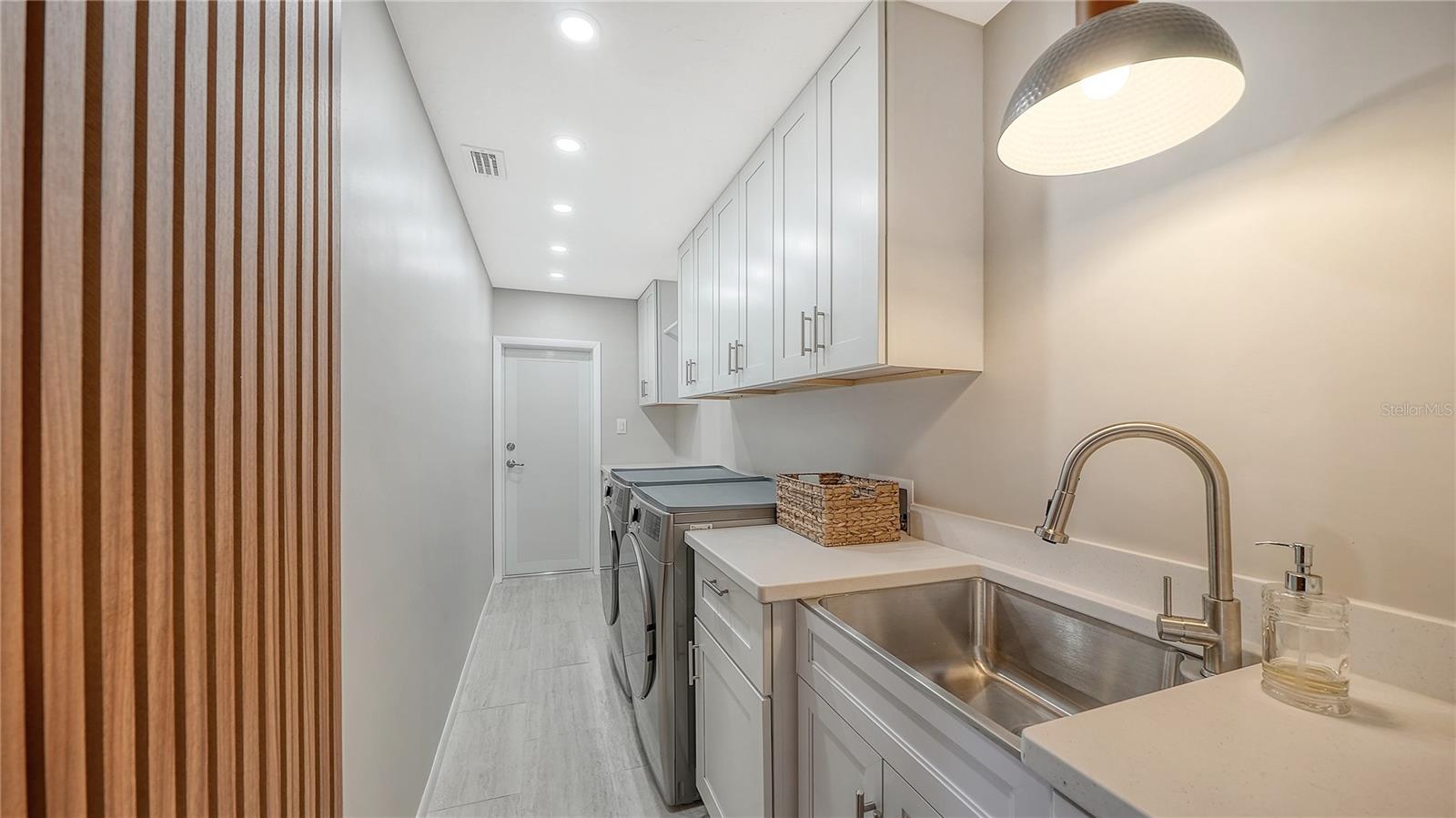 2614 CROTON AVE, SARASOTA, FL, 34239