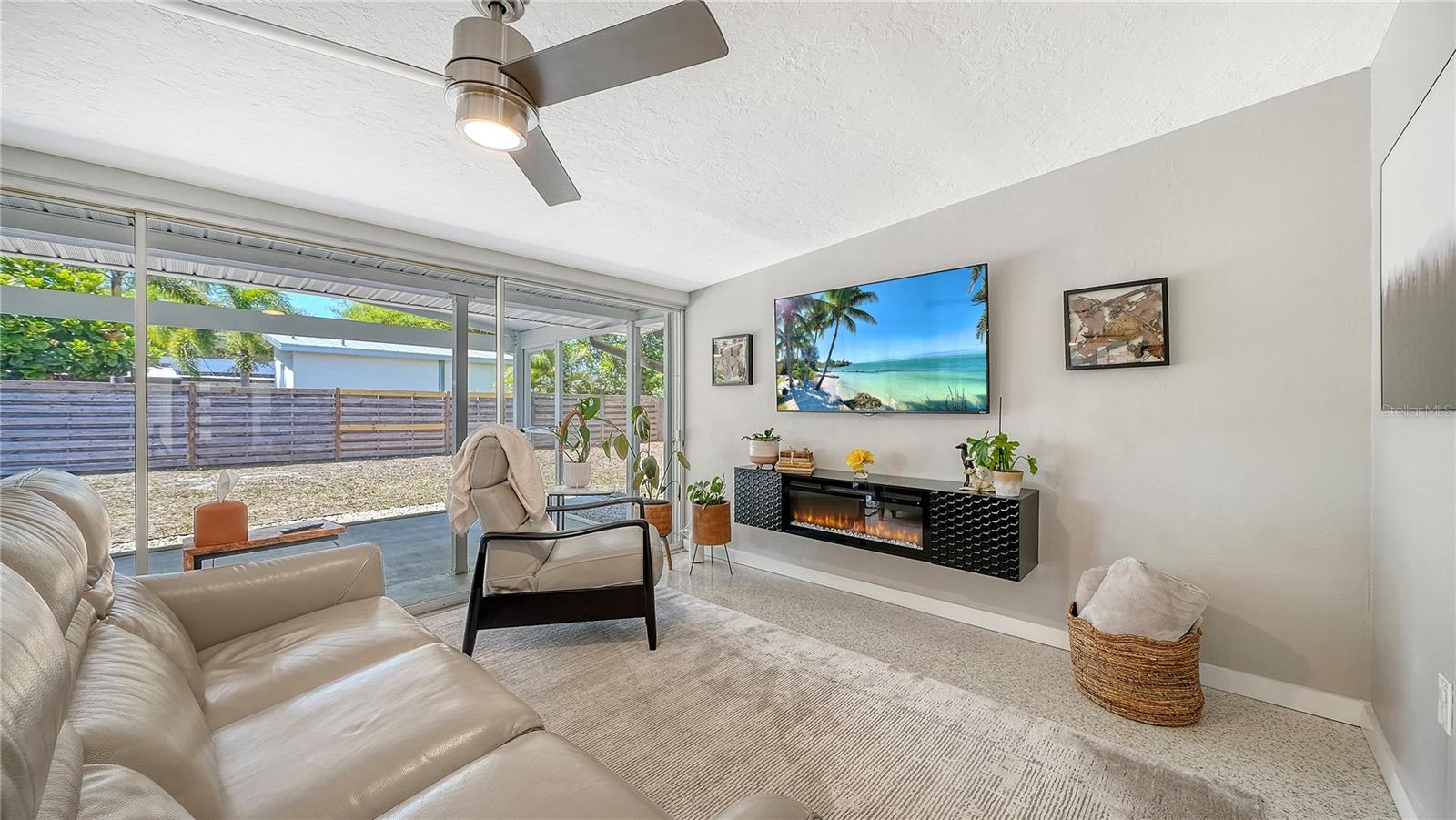 2614 CROTON AVE, SARASOTA, FL, 34239