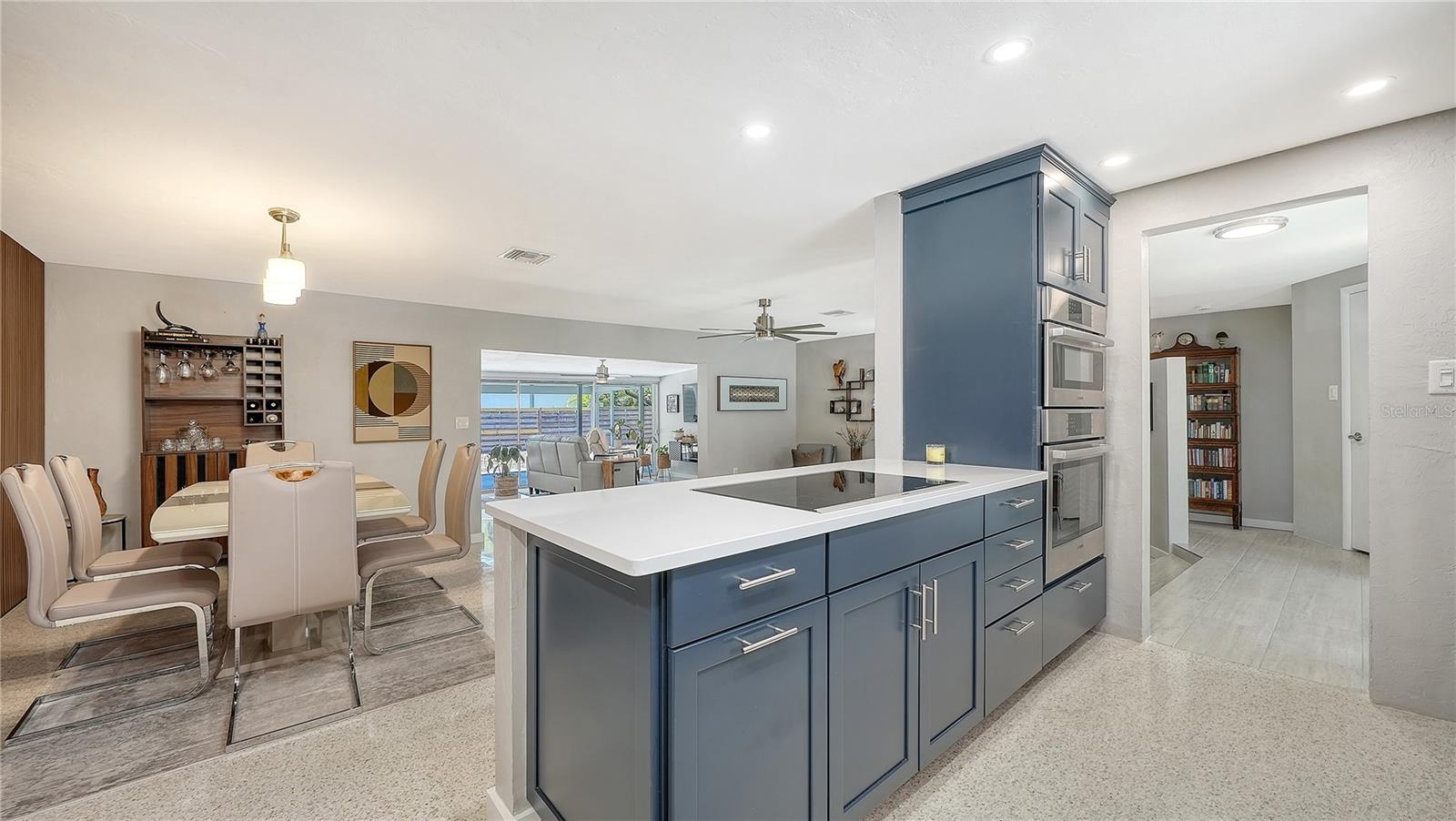 2614 CROTON AVE, SARASOTA, FL, 34239