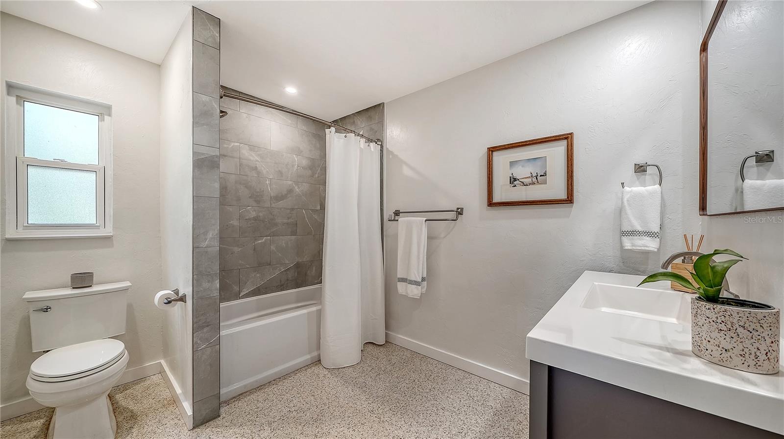 2614 CROTON AVE, SARASOTA, FL, 34239