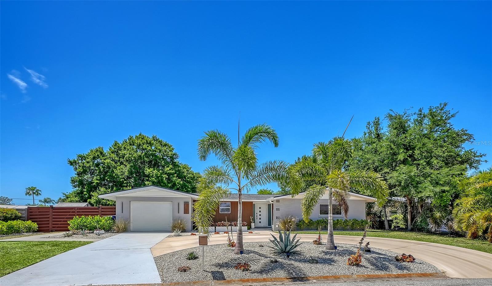 2614 CROTON AVE, SARASOTA, FL, 34239