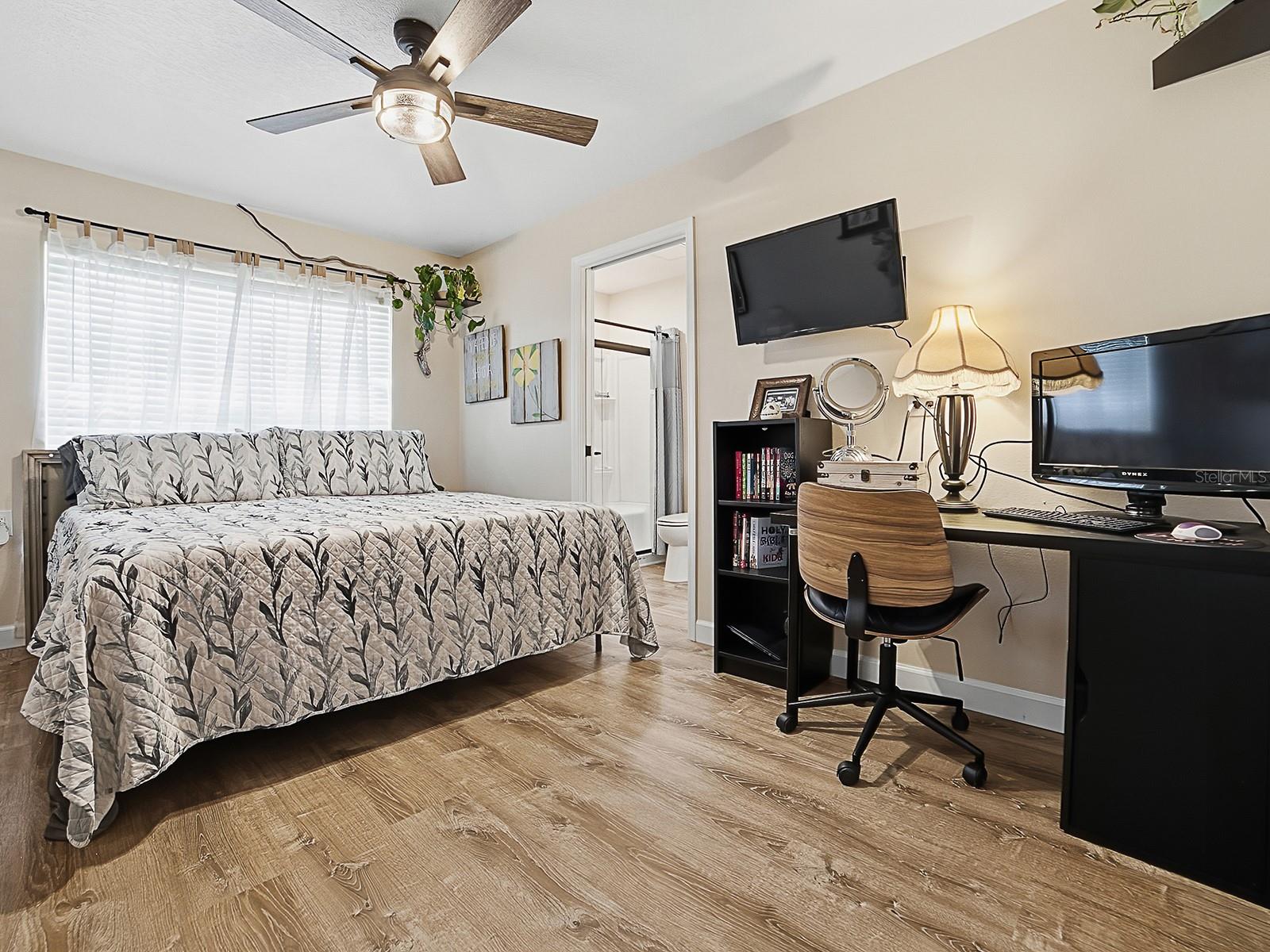7817 LAUREL VIEW DR, MOUNT DORA, FL, 32757