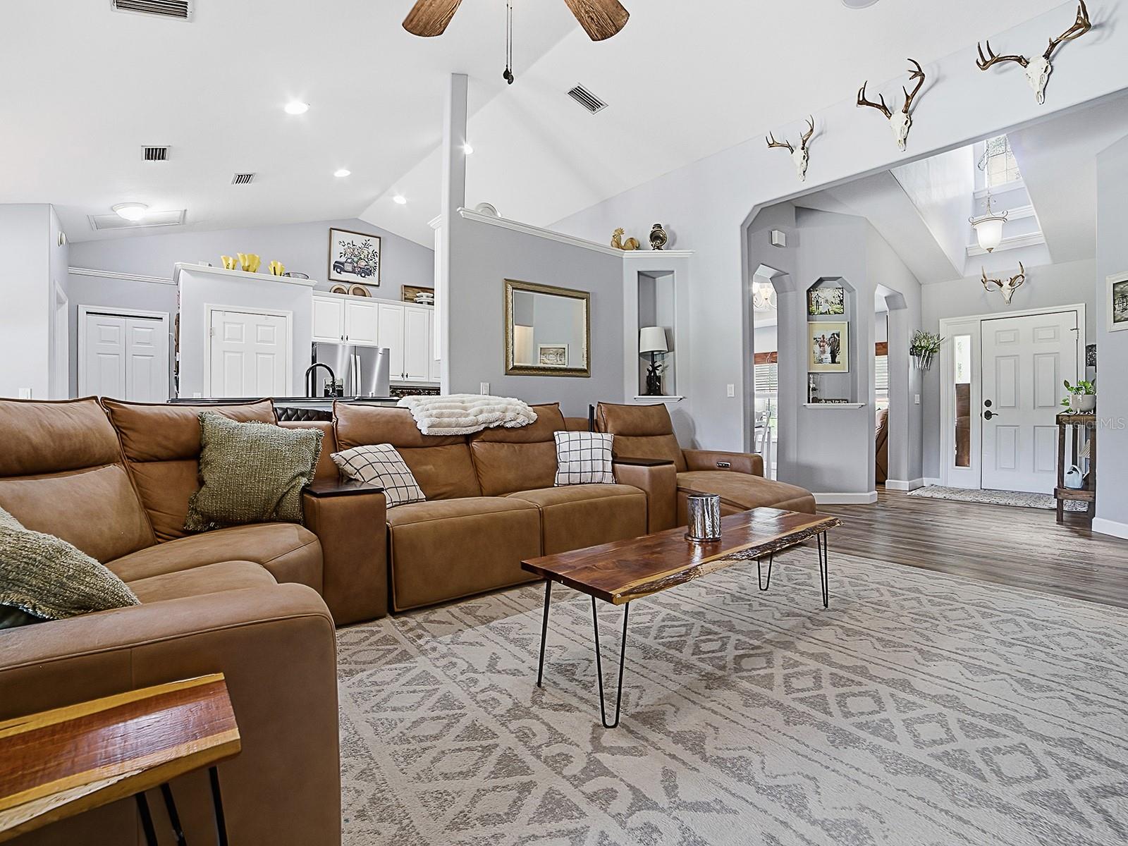 7817 LAUREL VIEW DR, MOUNT DORA, FL, 32757