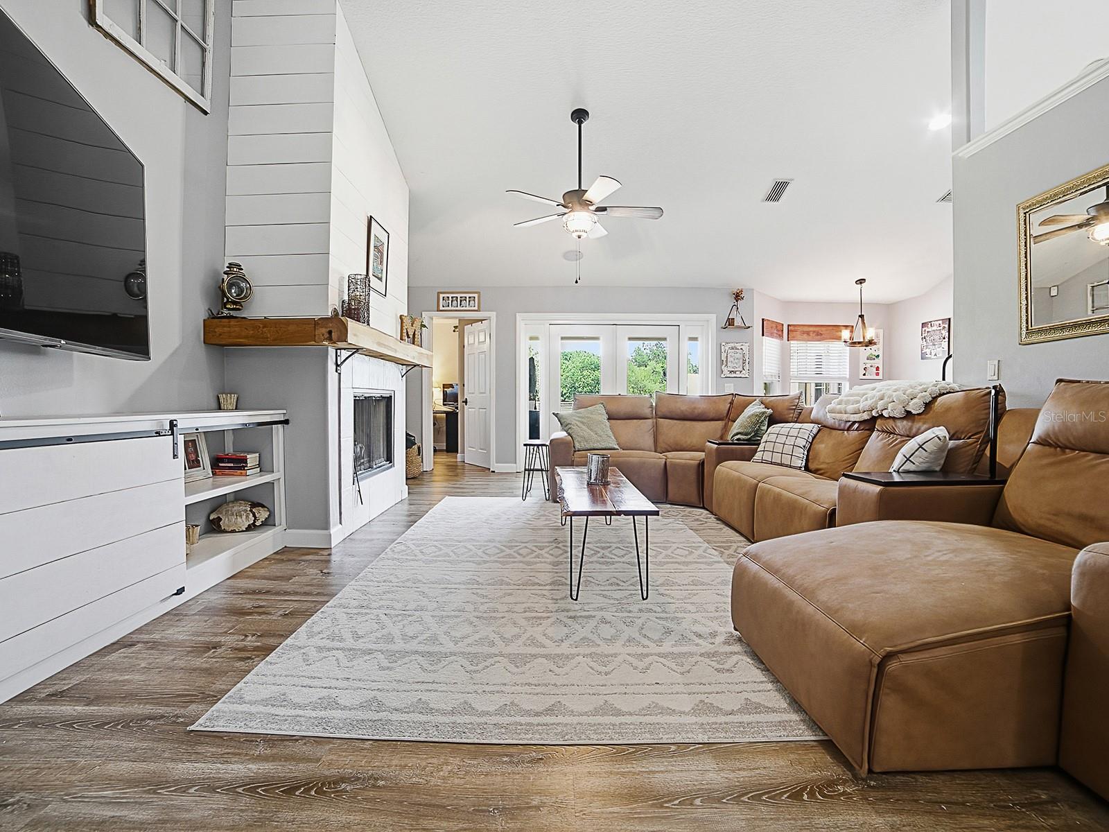 7817 LAUREL VIEW DR, MOUNT DORA, FL, 32757