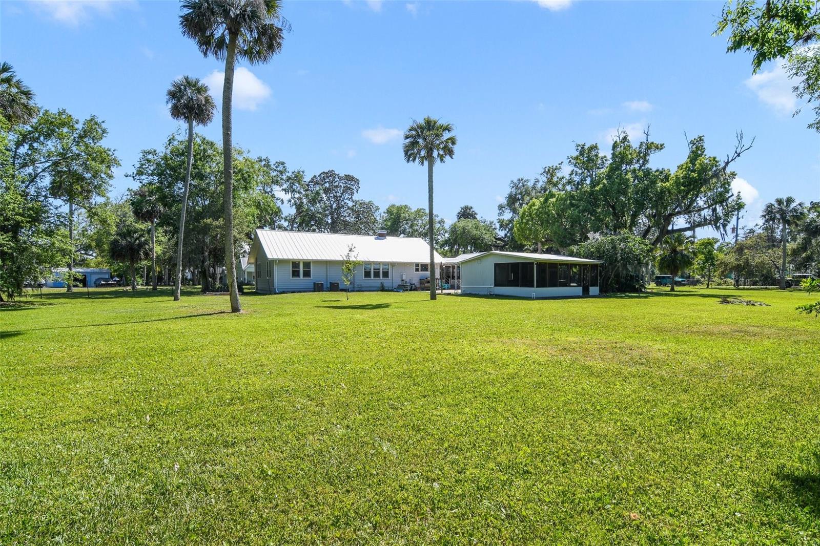 1405 PIONEER TRL, NEW SMYRNA BEACH, FL, 32168