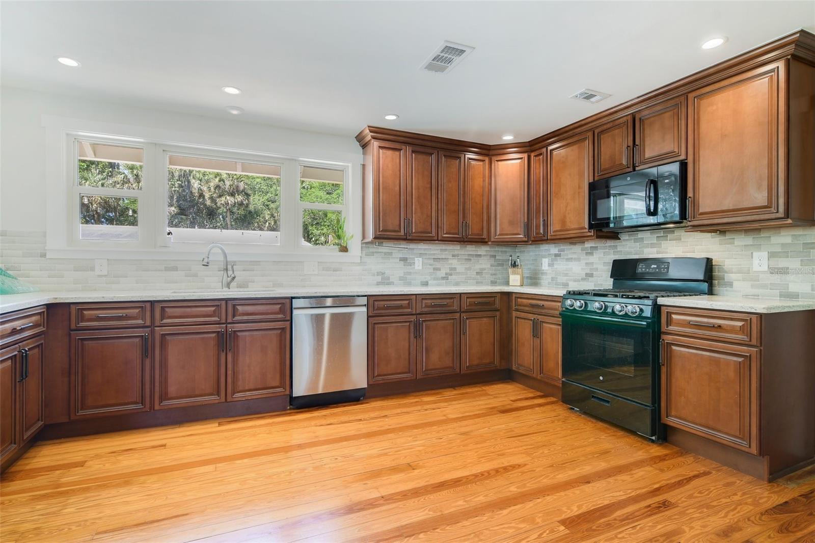 1405 PIONEER TRL, NEW SMYRNA BEACH, FL, 32168
