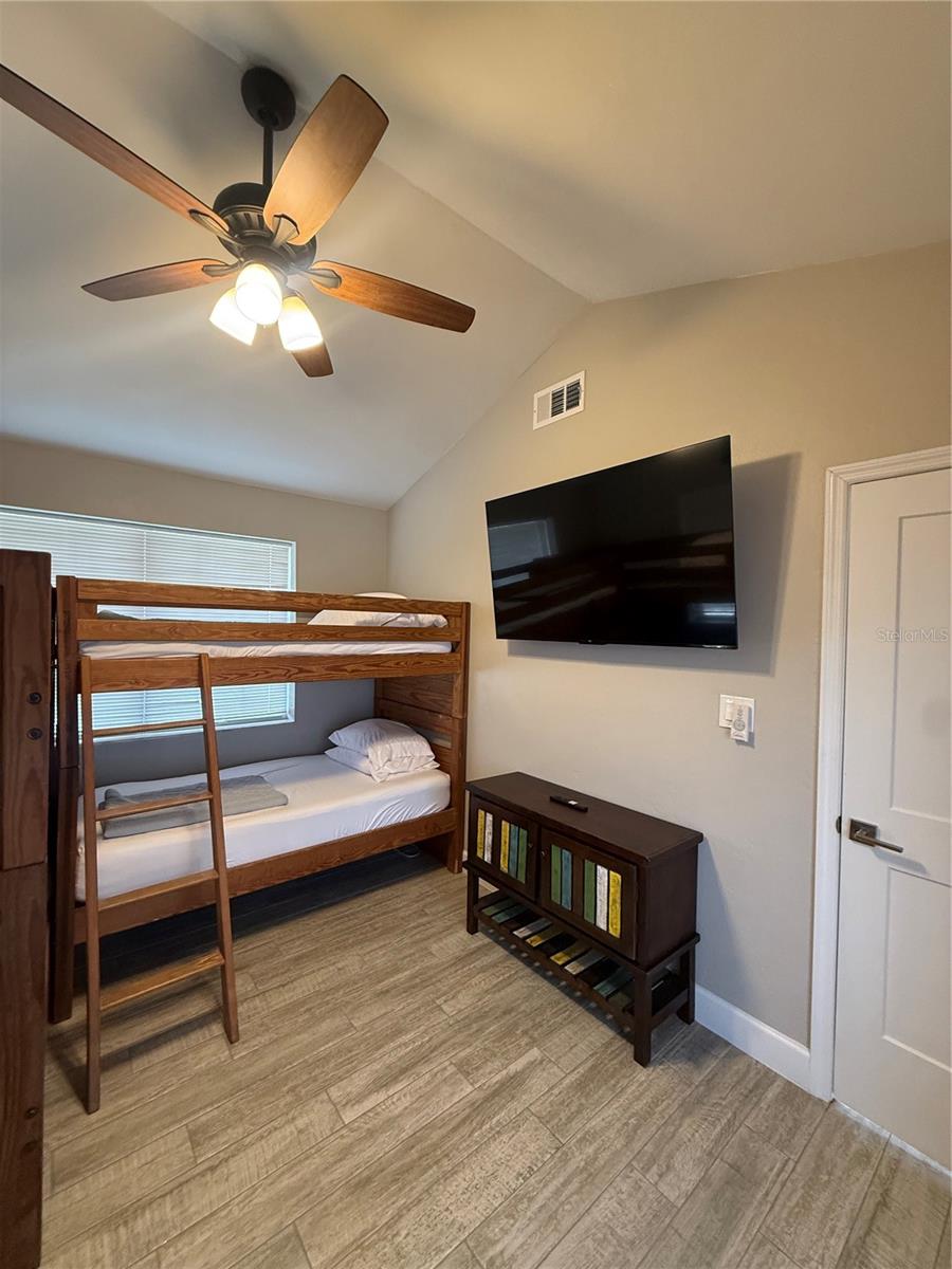 509 N PENINSULA AVE, NEW SMYRNA BEACH, FL, 32169