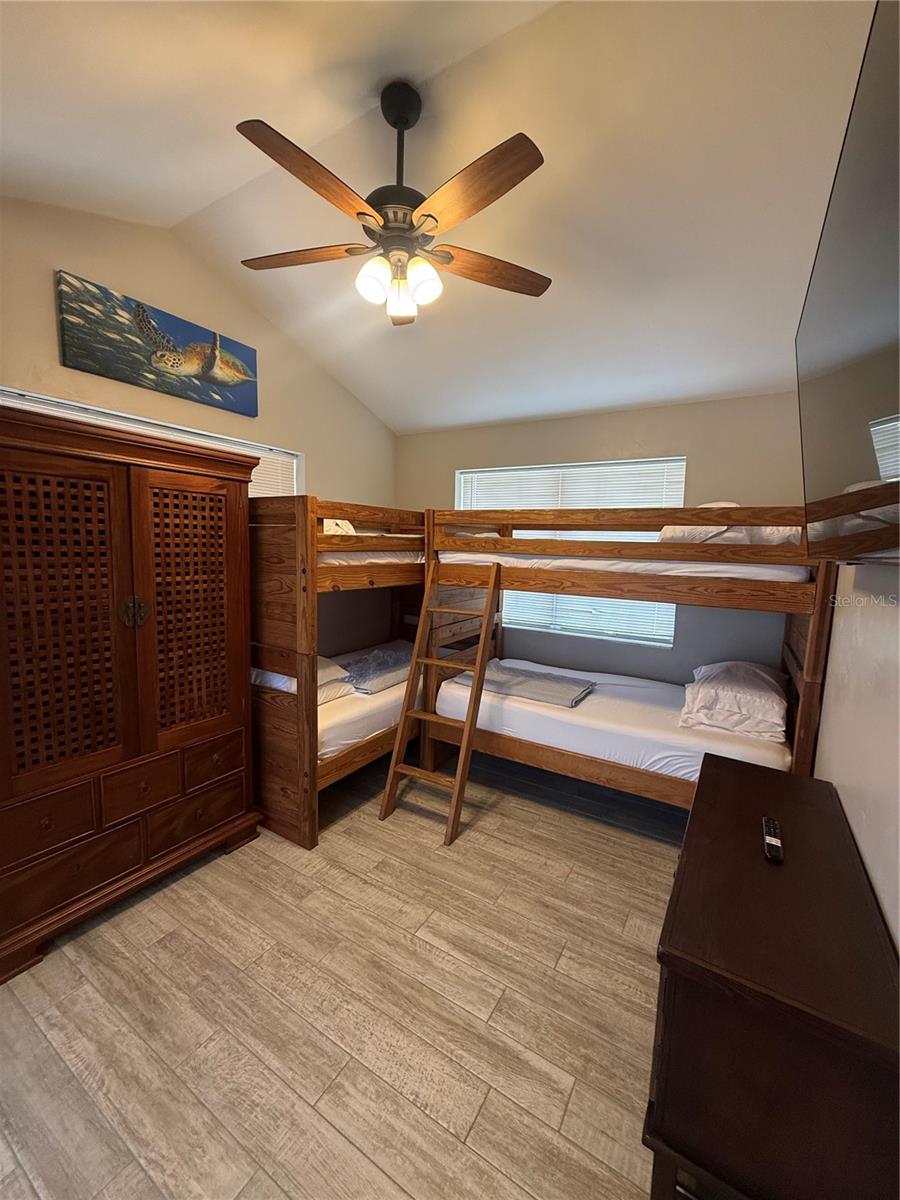 509 N PENINSULA AVE, NEW SMYRNA BEACH, FL, 32169