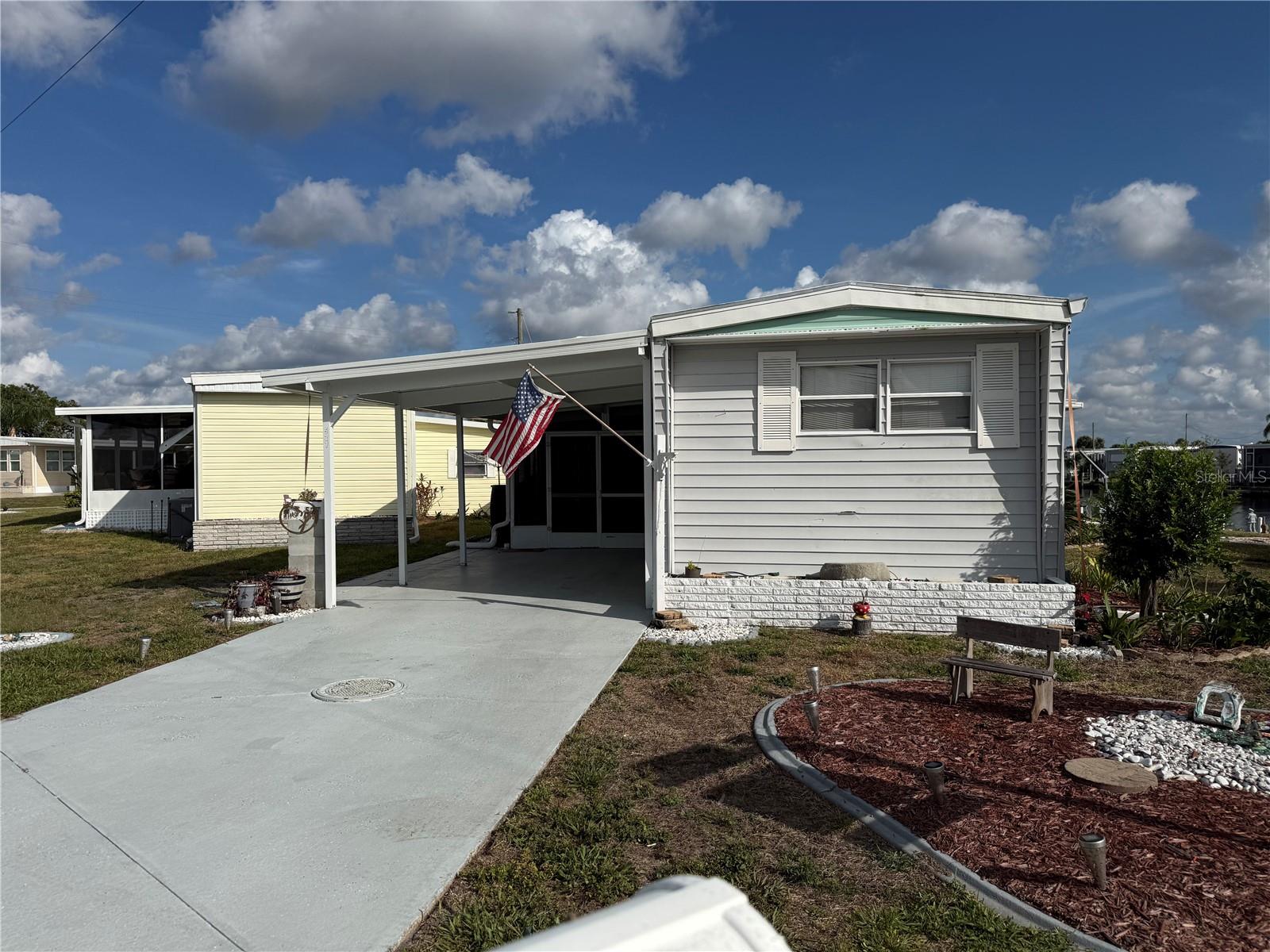 527 BLACKBURN BLVD, NORTH PORT, FL, 34287