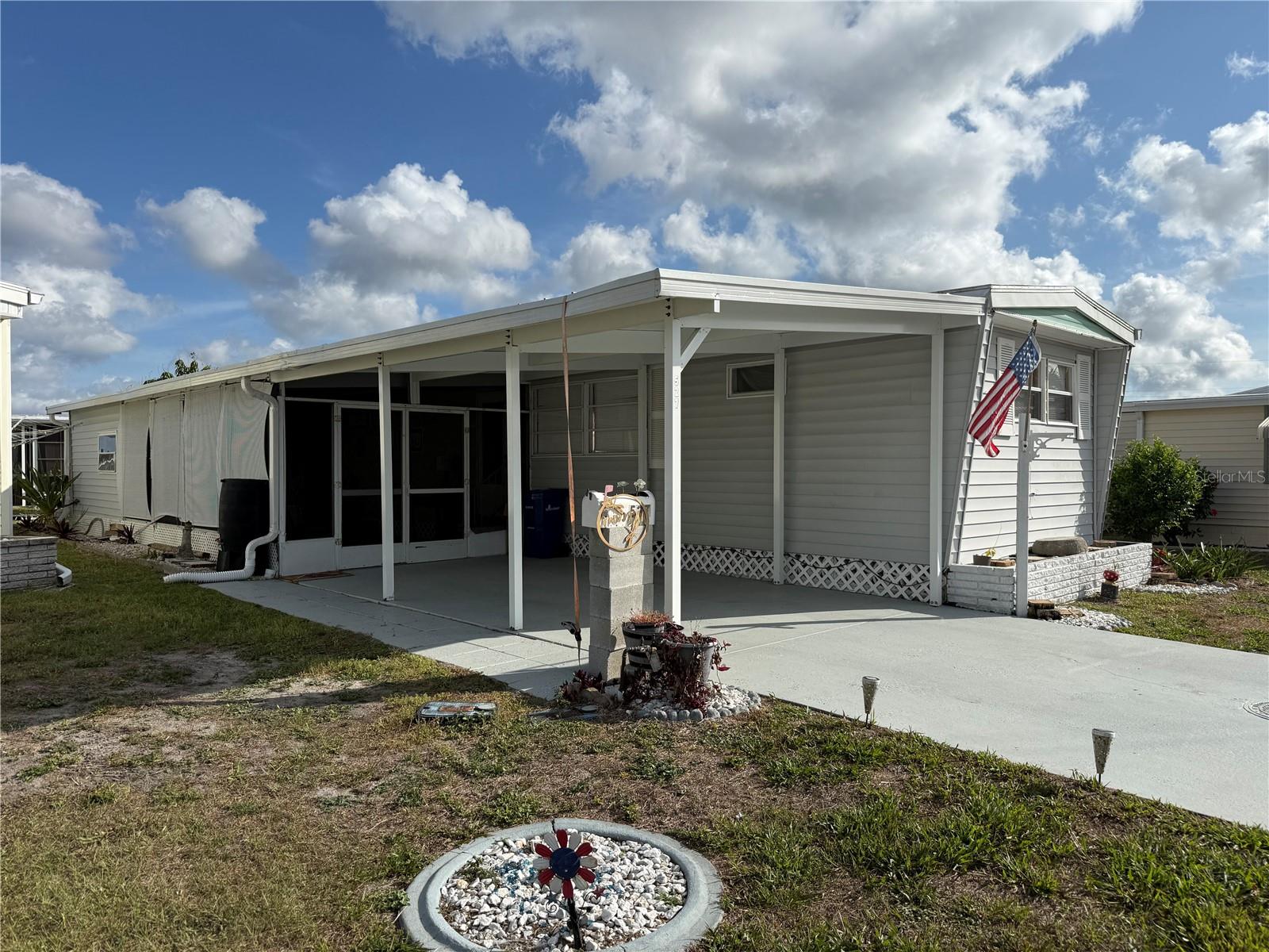 527 BLACKBURN BLVD, NORTH PORT, FL, 34287