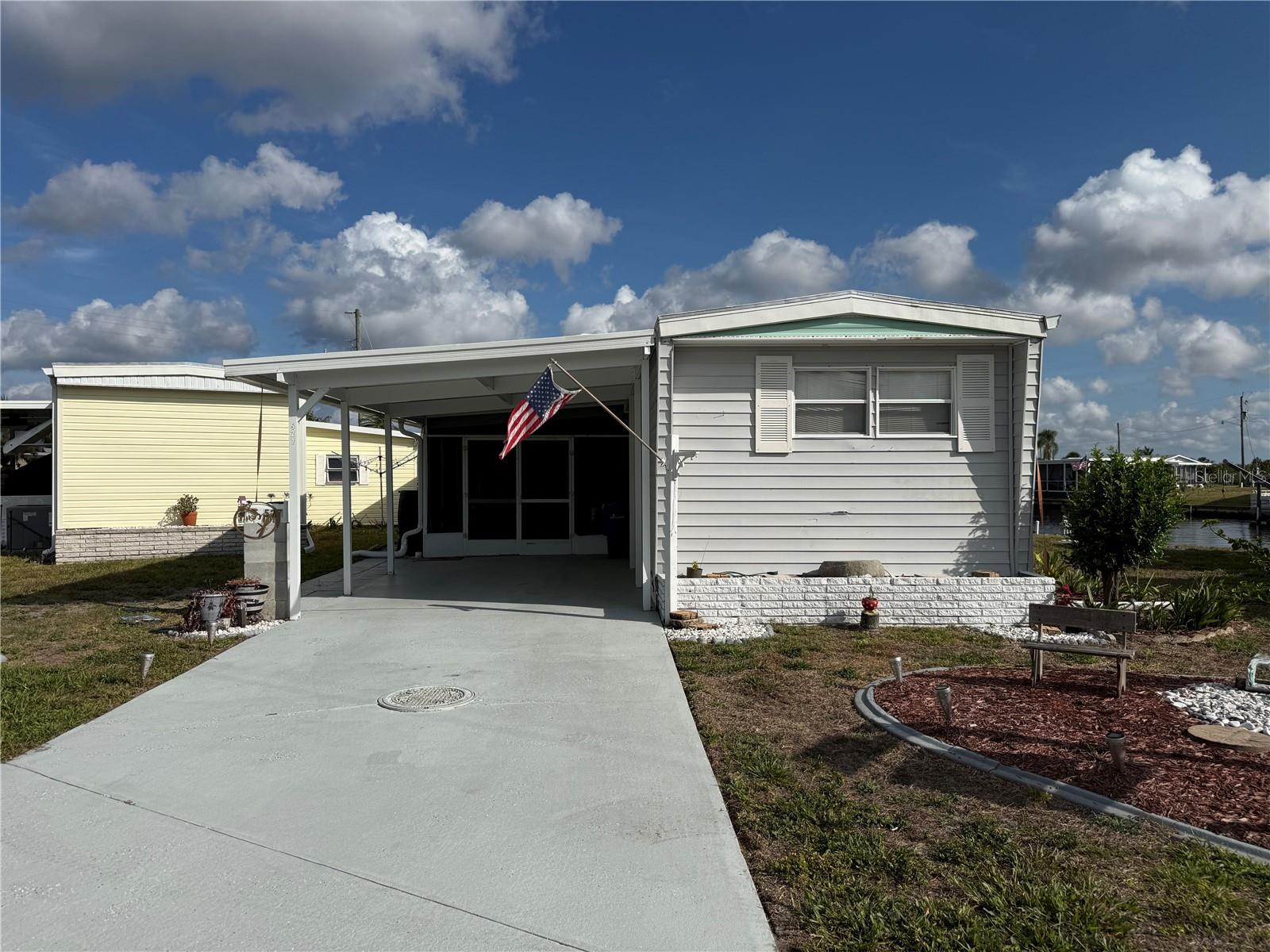 527 BLACKBURN BLVD, NORTH PORT, FL, 34287