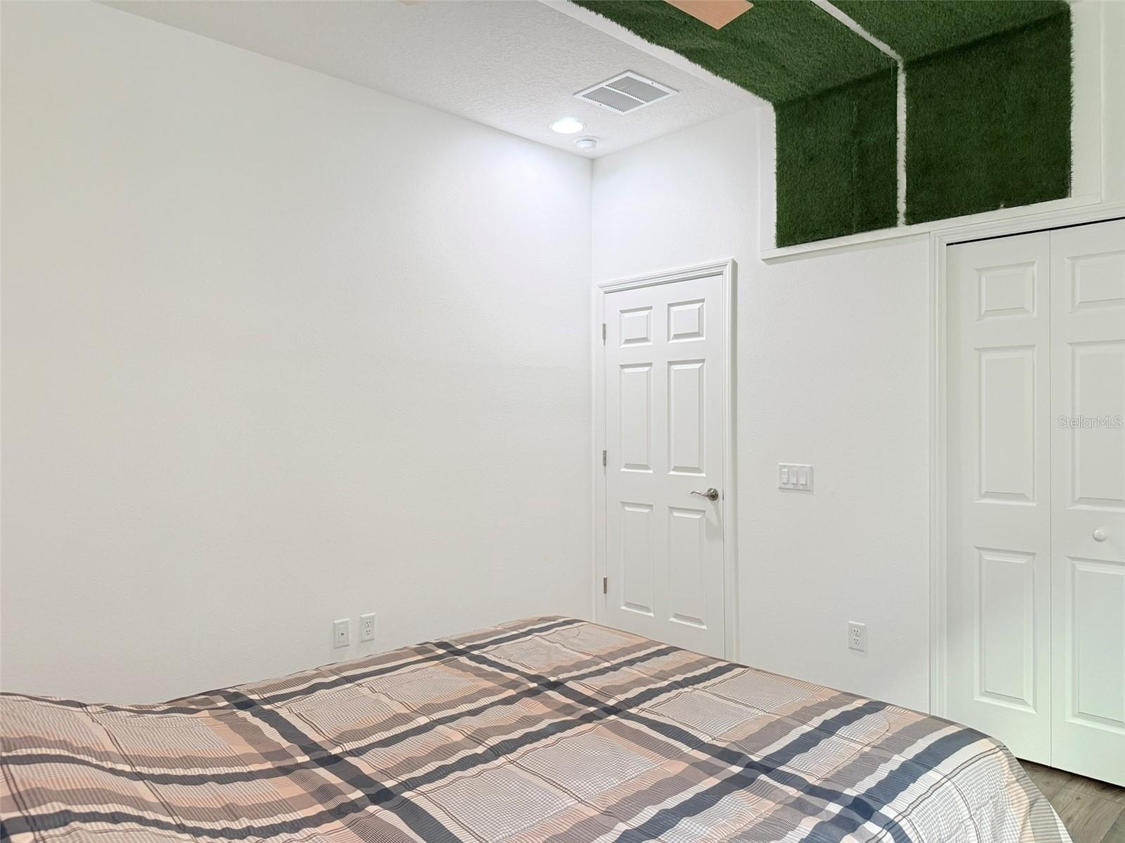 11131 SUNDRIFT DR, TAMPA, FL, 33647