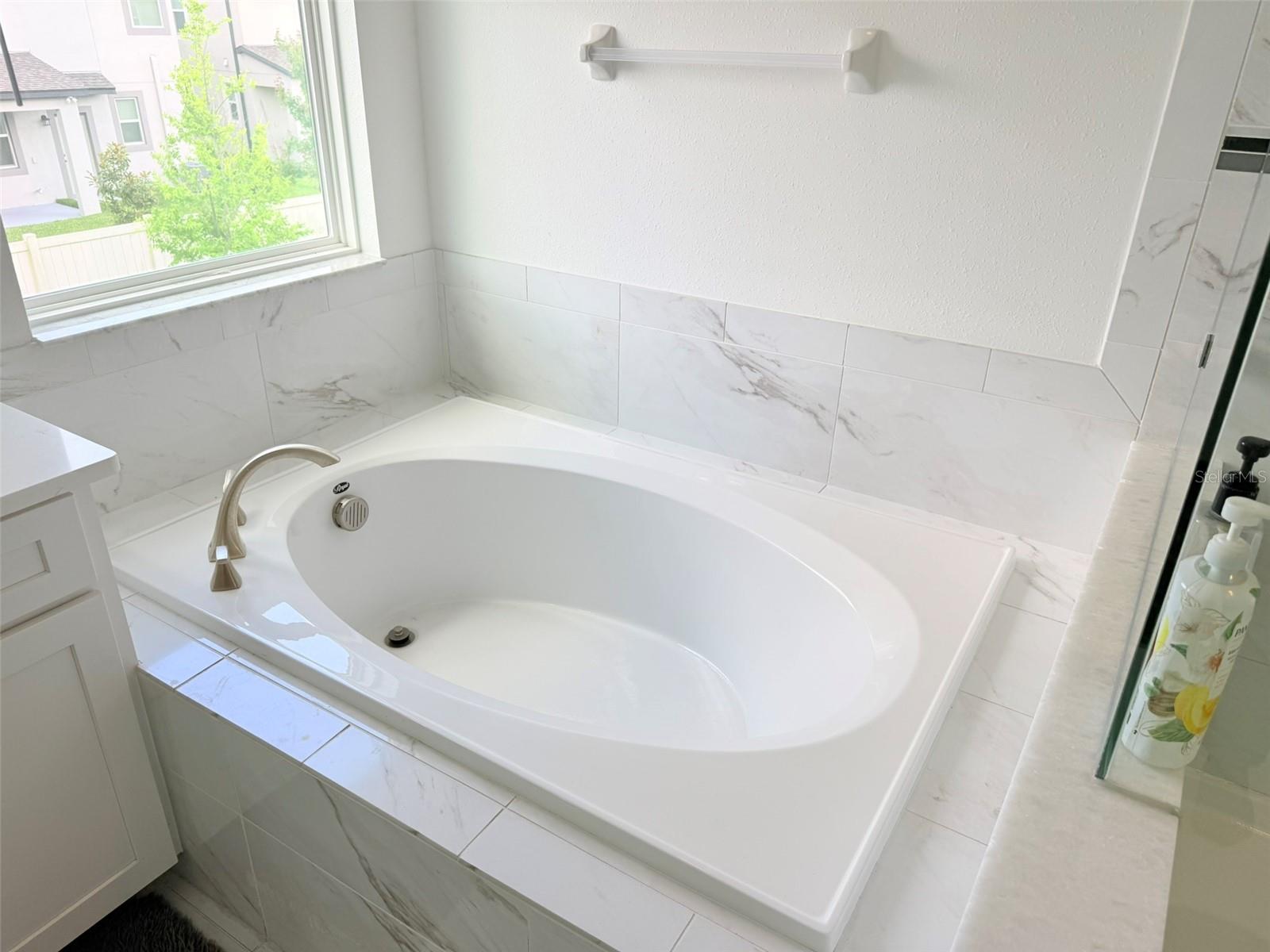 11131 SUNDRIFT DR, TAMPA, FL, 33647